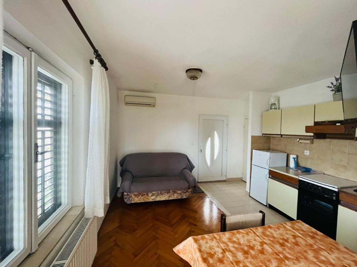 Tajnikov Apartment
